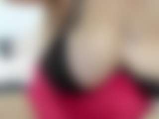 Julia's Live Sex Cam Show