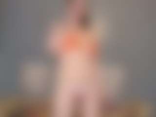 Live cam show with LeiaSwift - Outside on Camsoda