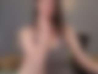 Live cam show with LeiaSwift - Chubby on Big Tits