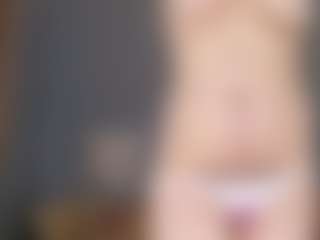 Live cam show with LeiaSwift - Pregnant on Camming Site