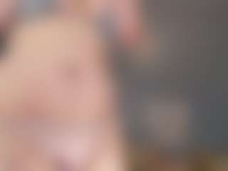 Live cam show with LeiaSwift - Pregnant on Camsoda