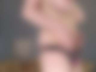 Live cam show with LeiaSwift - Outside on SmokeAndPoke