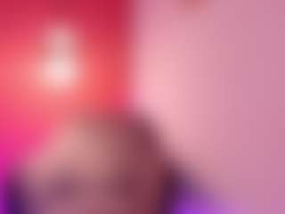 Live cam show with Mia Eatson - Flashing on Camsoda