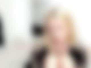 Live cam show with KenzieDawton - Cute on Camsoda
