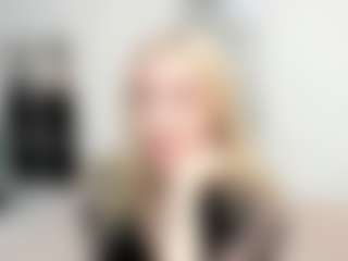 Live cam show with KenzieDawton - Bdsm MILF on Camiplay Live