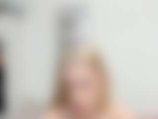 Live cam show with KenzieDawton - Big Tits on CamClone