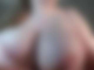Incredibleboobs MILF webcam performer live streaming