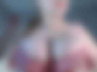 Incredibleboobs's Live Sex Cam Show