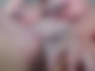 Live cam show with Incredibleboobs - Blue Eyes on livesuperchat.net