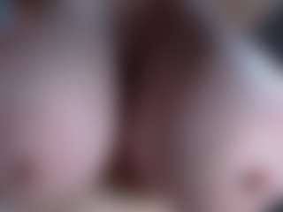 Incredibleboobs's Live Sex Cam Show