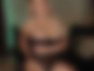 roxxanne's Live Sex Cam Show