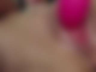 roxxanne's Live Sex Cam Show
