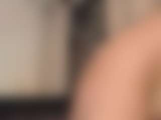 roxxanne's Live Sex Cam Show