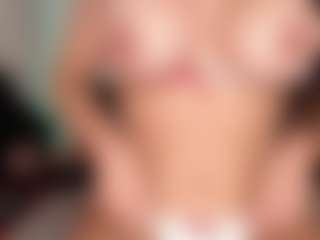 roxxanne's Live Sex Cam Show