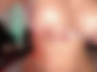 roxxanne's Live Sex Cam Show
