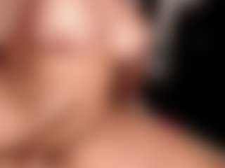 roxxanne's Live Sex Cam Show