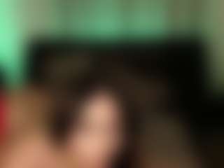 roxxanne's Live Sex Cam Show
