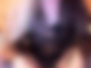 Live cam show with Ultra Chick - Blonde Hair on camtv