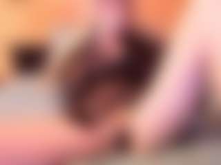 Live cam show with Ultra Chick - Blonde Hair on Milfs Live