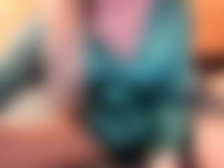 Ultra Chick's Live Sex Cam Show