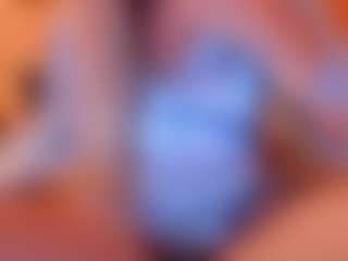 Live cam show with Ultra Chick - Bbc on LiveSexCams6