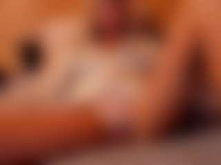 Live cam show with Ultra Chick - Blue Eyes on Camsoda