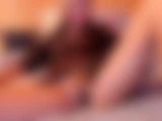 Live cam show with Ultra Chick - Fingers on Camsoda