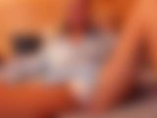 Live cam show with Ultra Chick - Petite on testsause.com