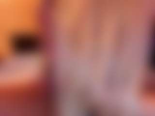 Live cam show with Ultra Chick - Blonde Hair on eurowanks.com