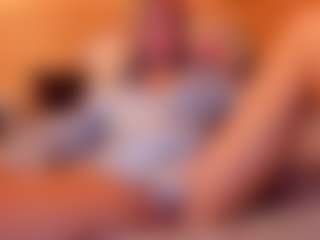 Live cam show with Ultra Chick - Blonde Hair Petite on Camsoda
