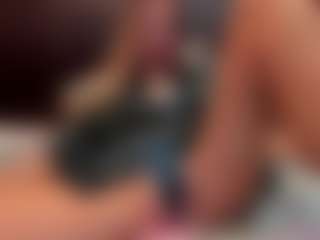 Live cam show with Ultra Chick - Flashing on Dare Cams