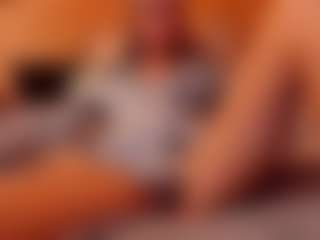 Ultra Chick's Live Sex Cam Show