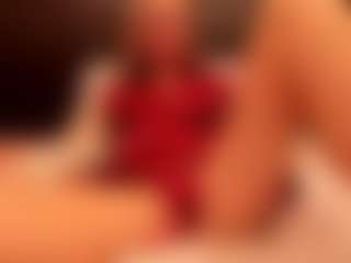 Live cam show with Ultra Chick - Blue Eyes on livesexfox.com