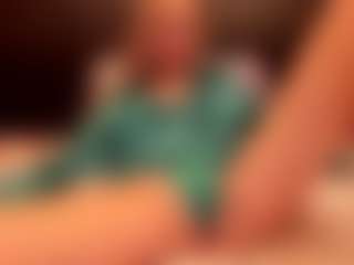 Ultra Chicks Live-Sex-Cam-Show