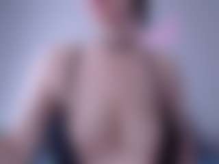 Helen Moore's Live Sex Cam Show