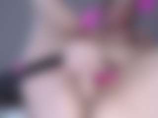 Live cam show with Helen Moore - Grey Eyes on Camming Site