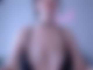 Live cam show with Helen Moore - Spank on madthumbs