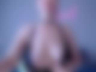 Helen Moore's Live Sex Cam Show