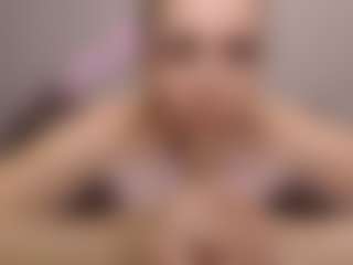 Helen Moore's Live Sex Cam Show