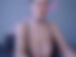 Live cam show with Helen Moore - Grey Eyes on chickslive.net