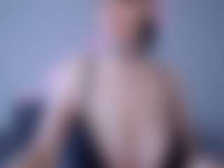 Live cam show with Helen Moore - Spank Curvy on camwithhim.com