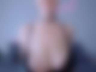 Helen Moore's Live Sex Cam Show