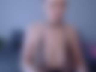 Helen Moore's Live Sex Cam Show