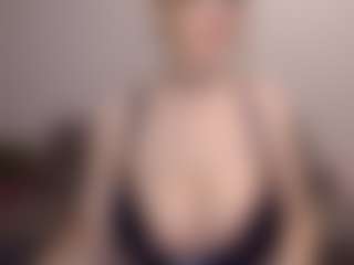 Helen Moore's Live Sex Cam Show