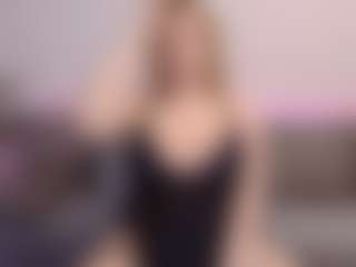 Live cam show with Helen Moore - Spank Big Tits on Camsoda