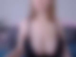 Live cam show with Helen Moore - Lovense on SinfulBabes