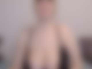 Helen Moore's Live Sex Cam Show