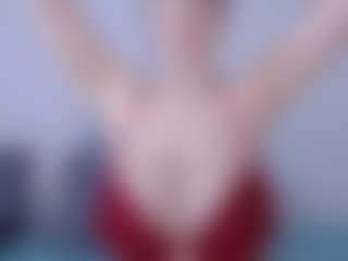 Live cam show with Helen Moore - Solo on justonemore.cc