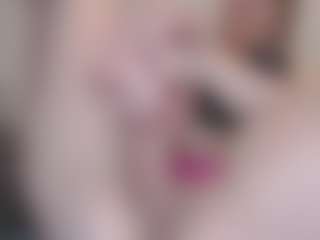 Live cam show with Helen Moore - Big Tits on madthumbs
