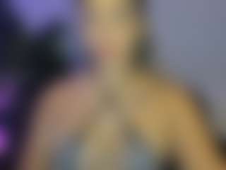 Live cam show with Cattleya - Squirt Curvy on Milfs Live